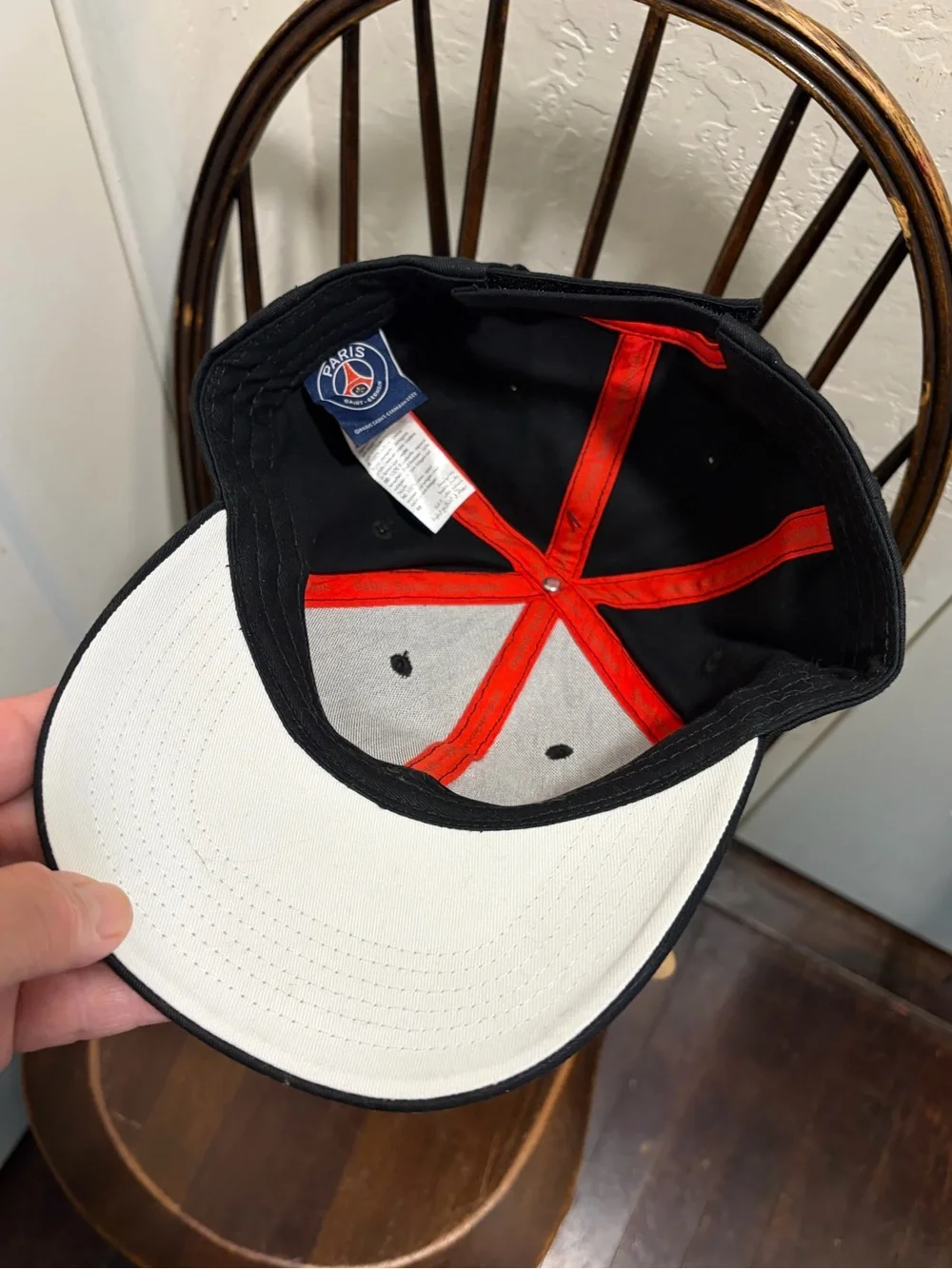 Paris Saint Germain Men’s Black Cap Hat NWT